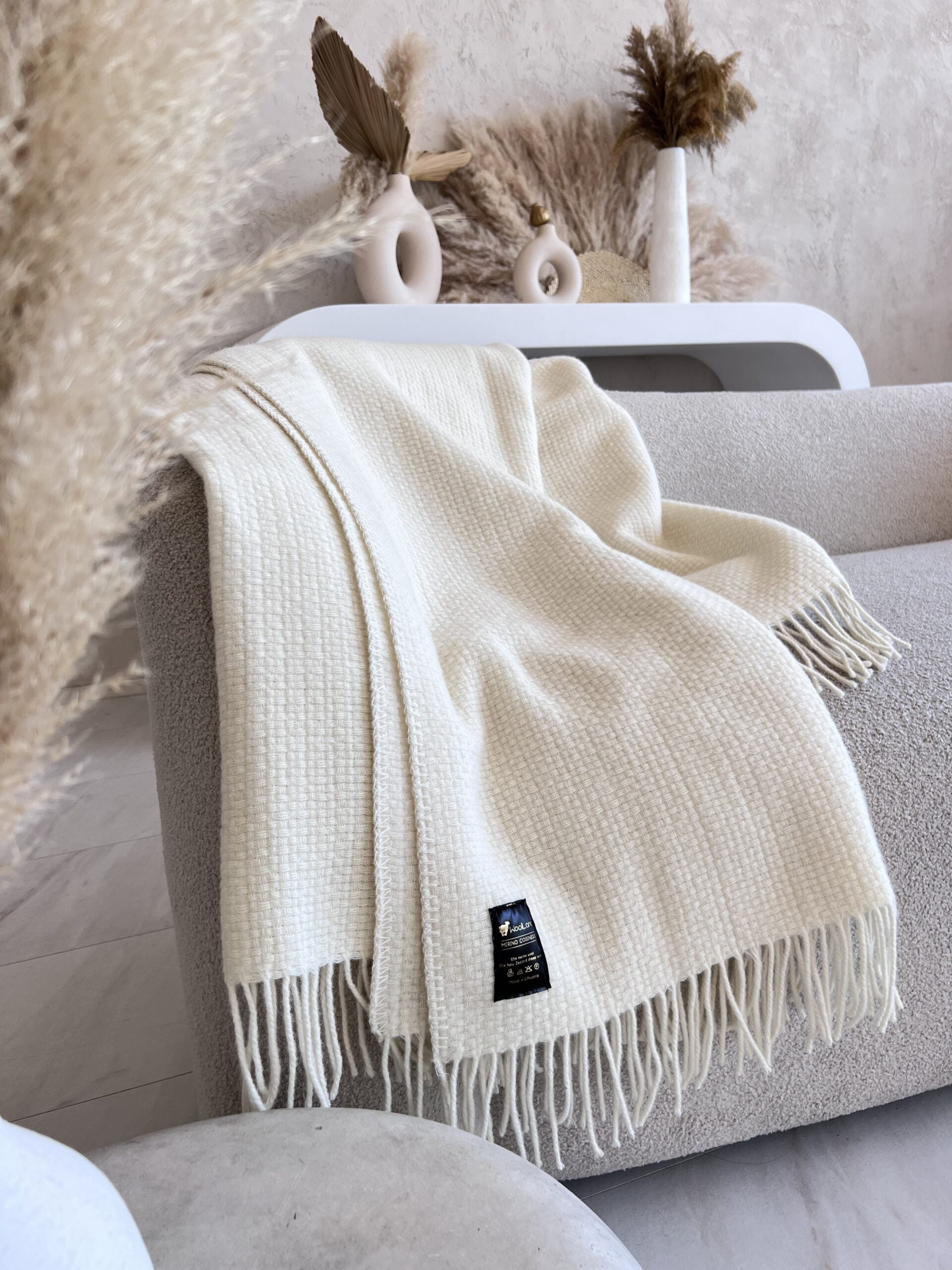 Woolland MERINO COSINESS Luxury Milky Touch villainen pedas