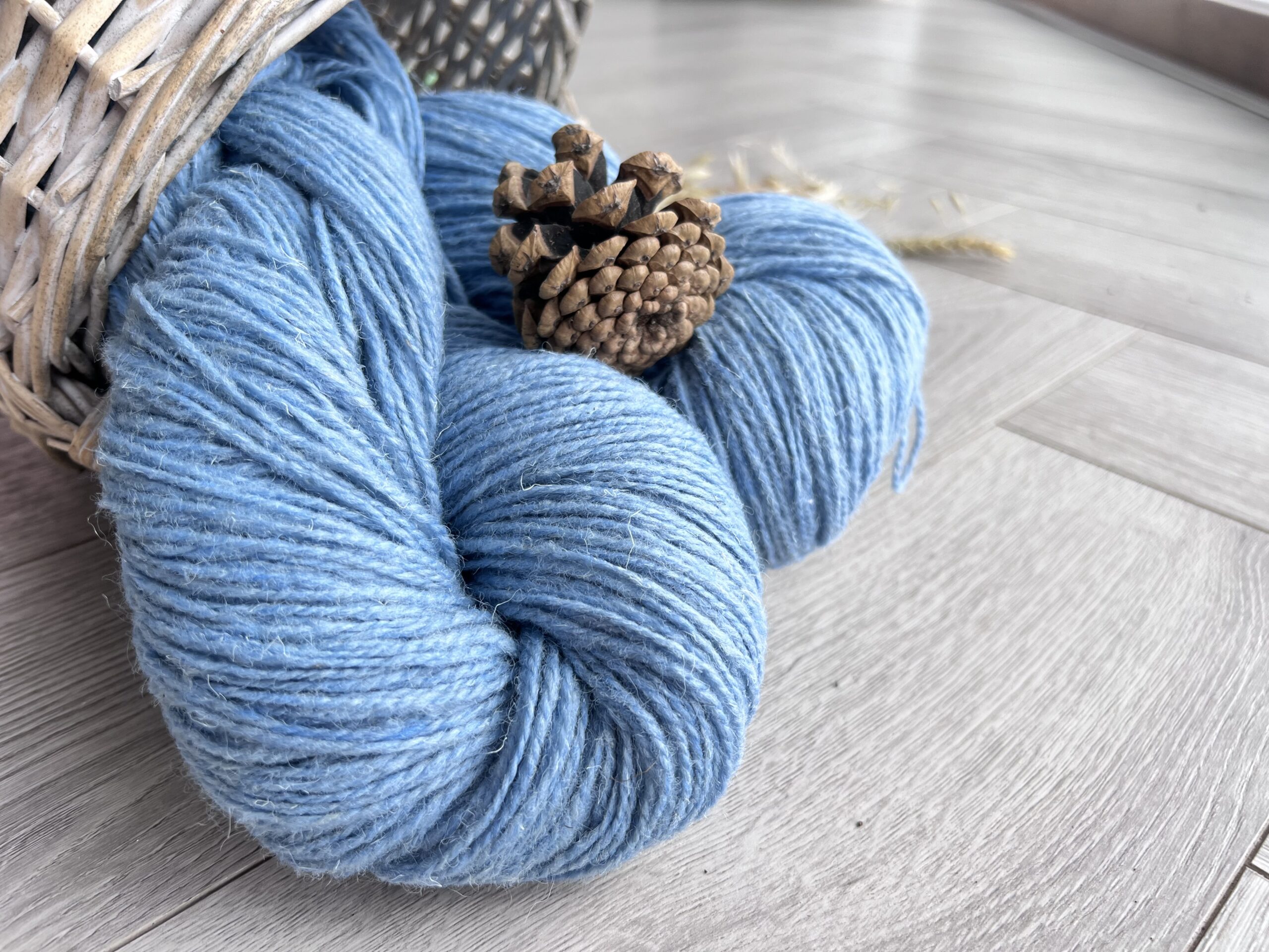 Luonnollinen lampaanvillalanka VALON SININEN 0,5kg