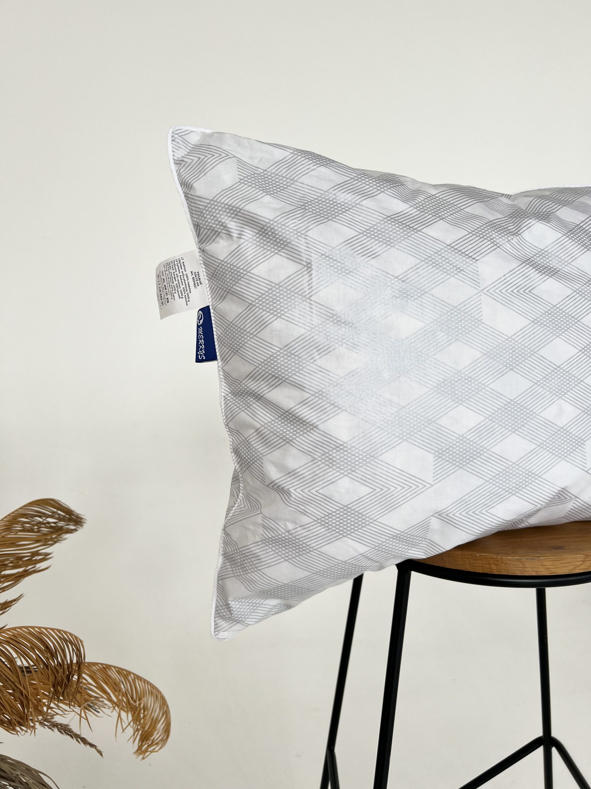 MERKYS ankan höyhen ergonominen tyyny
