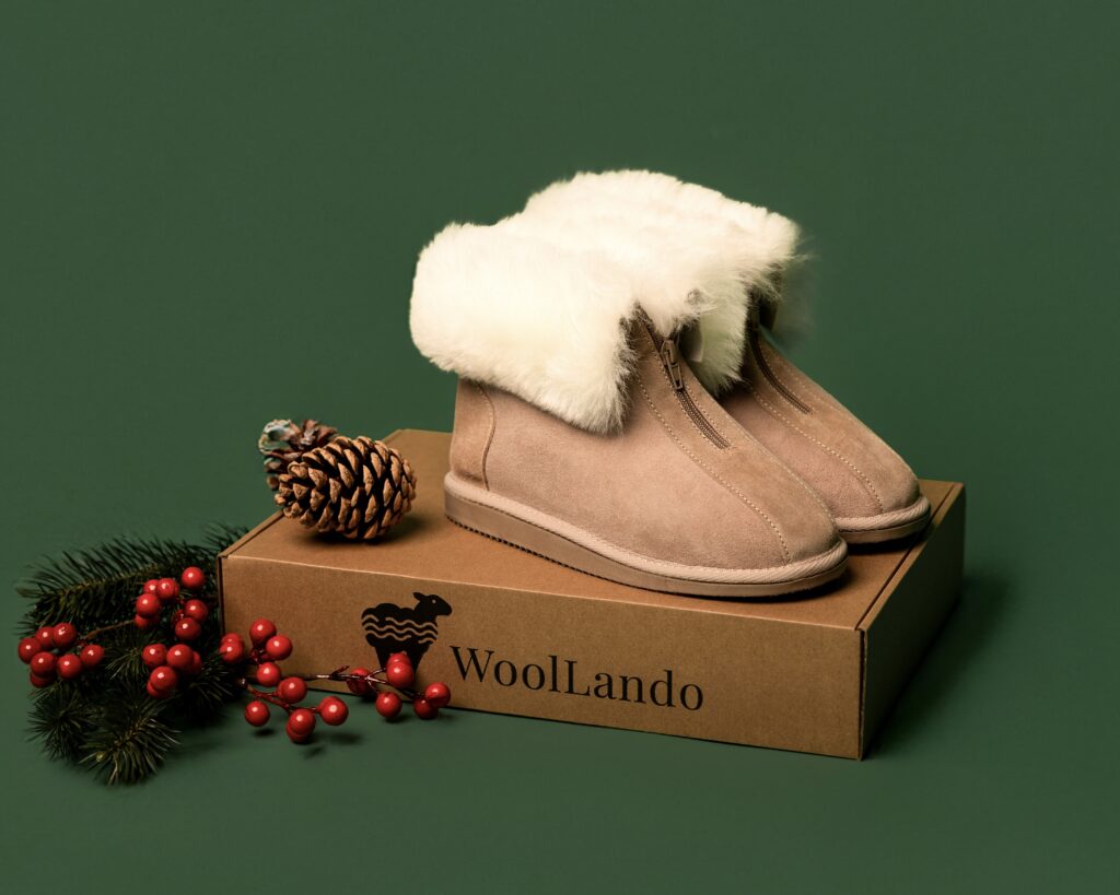WoolLando naisten aidon turkiksen mokkanahkaiset saappaat