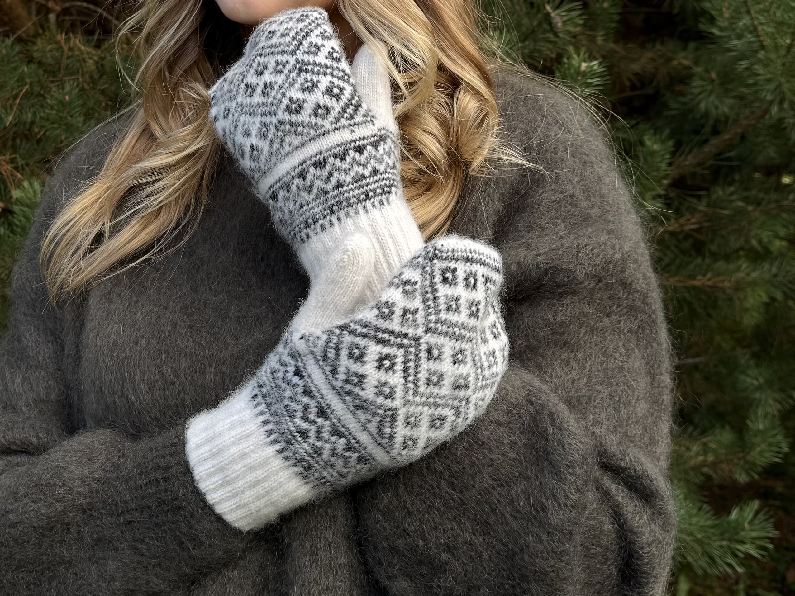 Naisten merinovillaiset lapaset ŠERKŠNAS