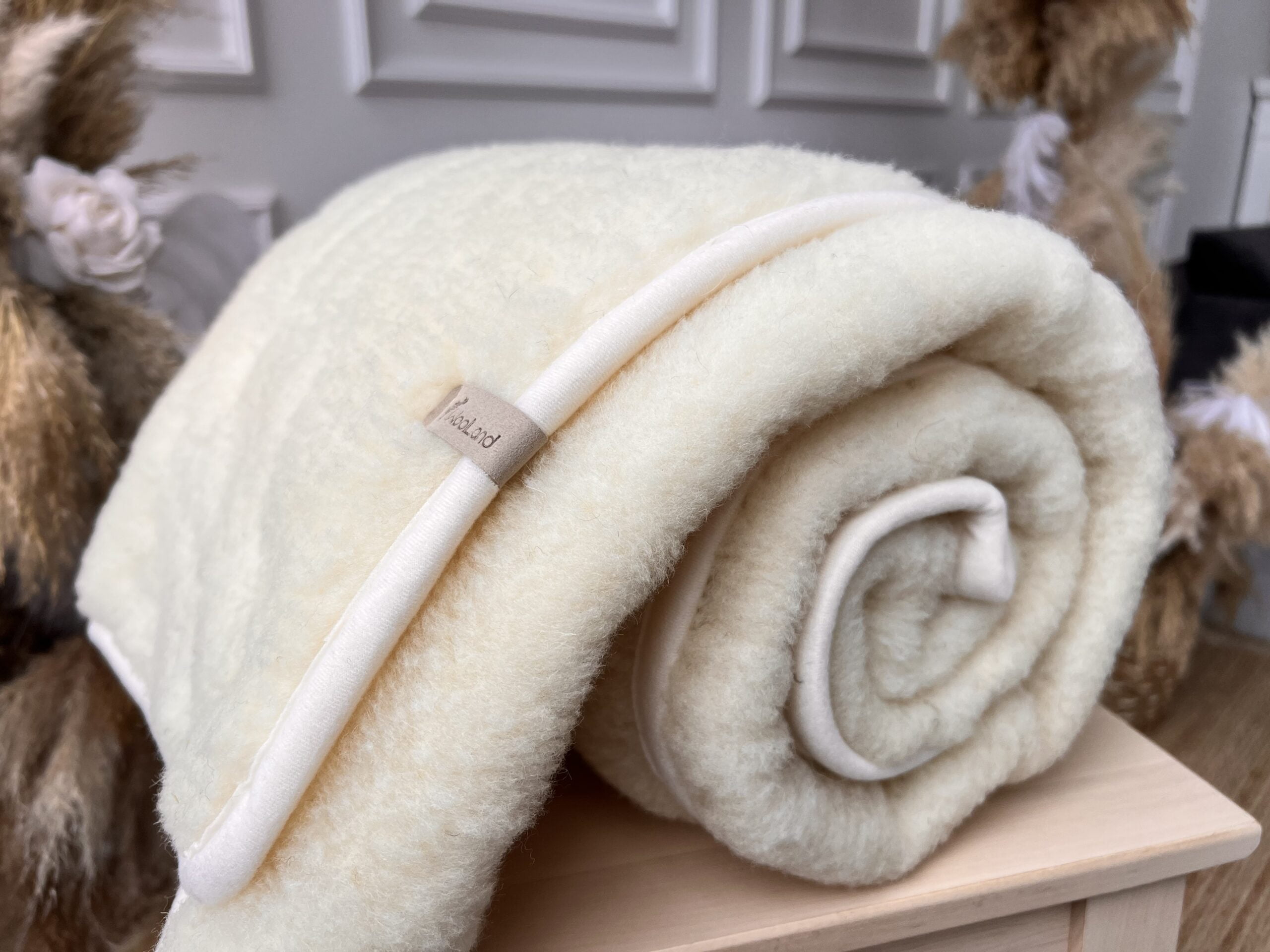 Woolland Natural 100 % merinovillainen kevyt huopa - ruutukuvioinen