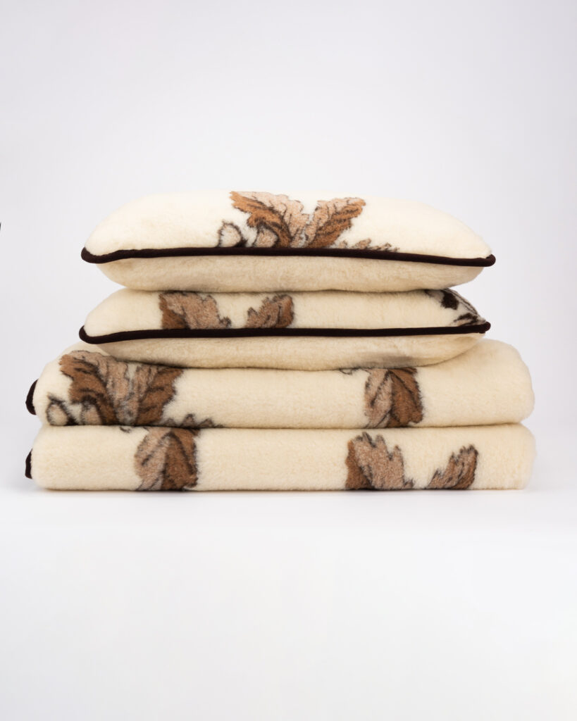 Luonnollinen 100 % merinovillainen lämmin vuodevaatesetti OAK