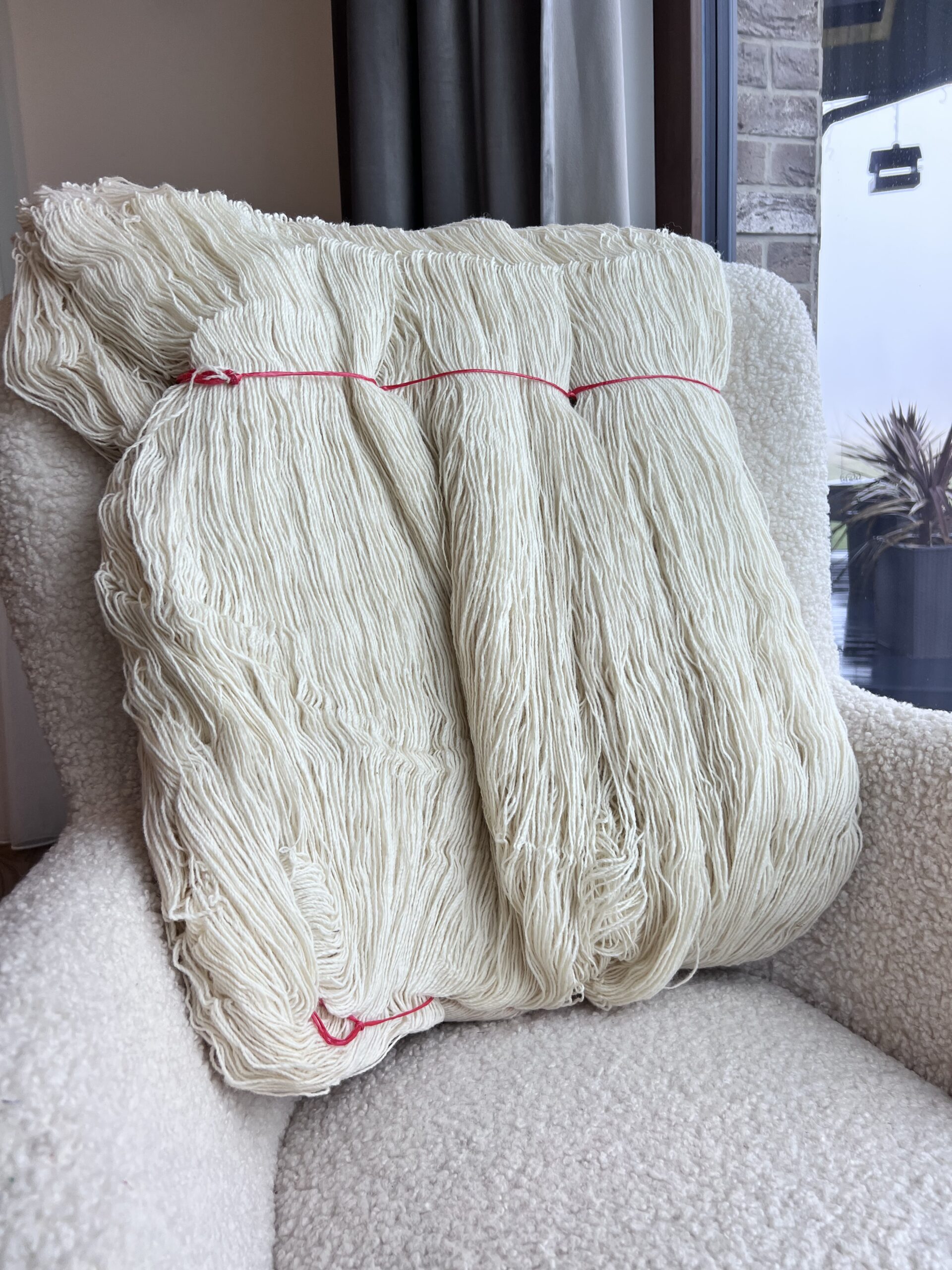 Luonnollinen lampaanvillalanka VALKOINEN – 3,5 kg