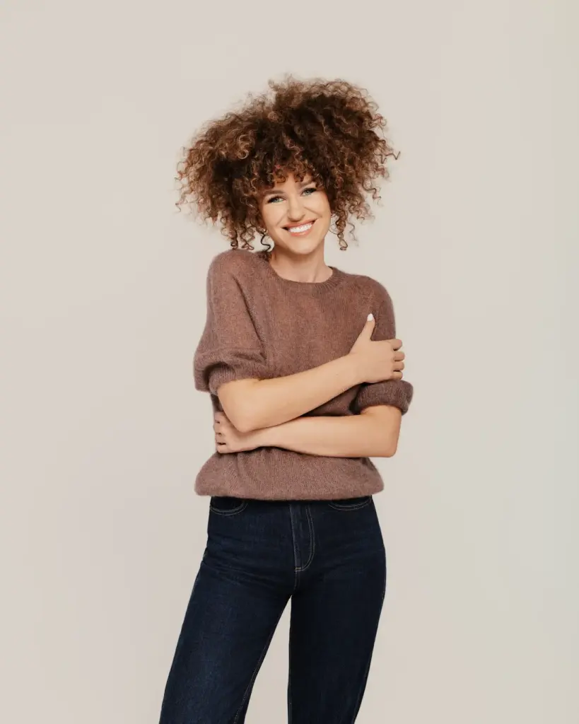 Naisten kevyt ja pörröinen mohairvillapaita SATU