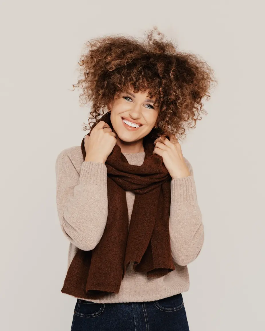 Lämmin huivi luonnonvillalla COZY