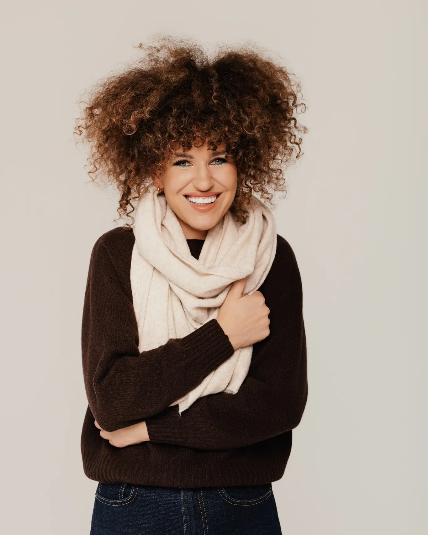 Lämmin huivi luonnonvillalla PURE