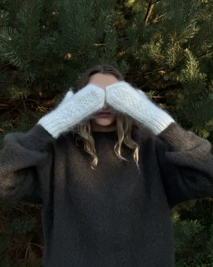 Naisten valkoiset angoravillaiset lapaset ALBA