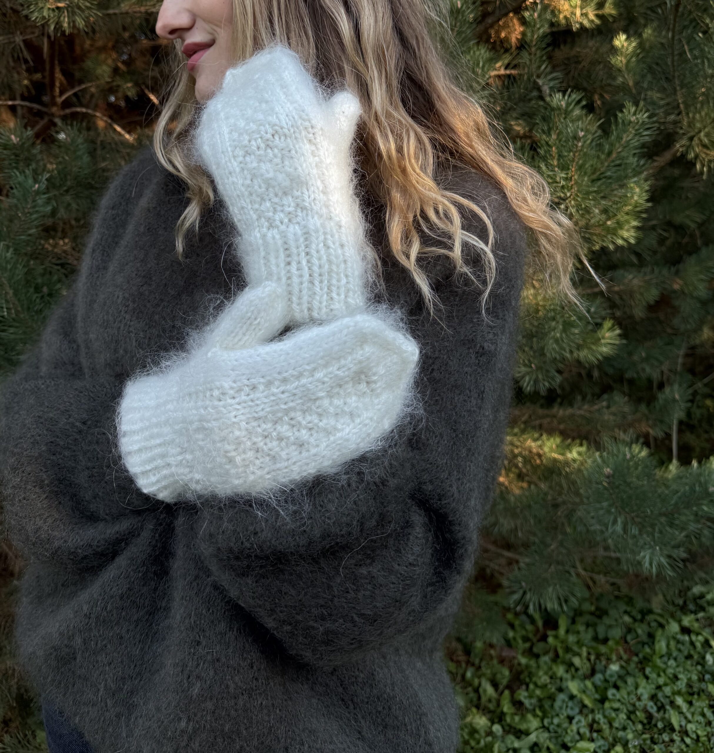 100 % angorakanin villasta valmistetut lapaset PŪKĖ