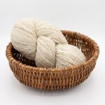 50% koiranvilla / 50% lampaanvillalanka 1 kg – WHITE MELANGE, WoolLando
