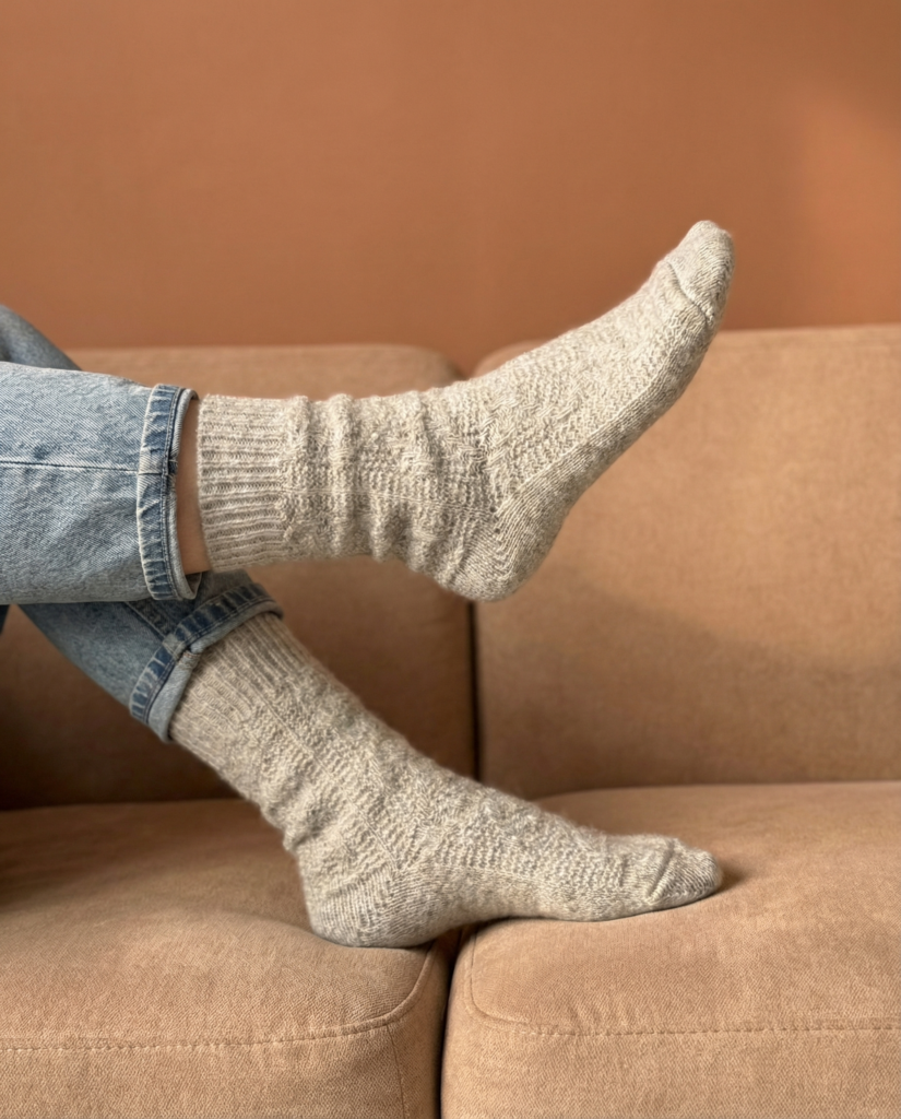 Uuden-Seelannin lampaanvillasukat – HARMAA, WoolLando