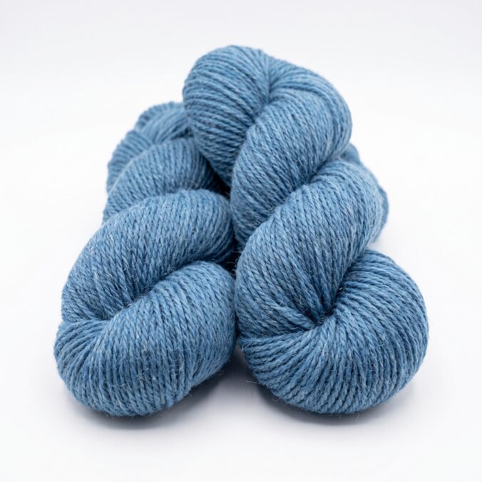Lampaanvillalanka 1 kg – SININEN, WoolLando
