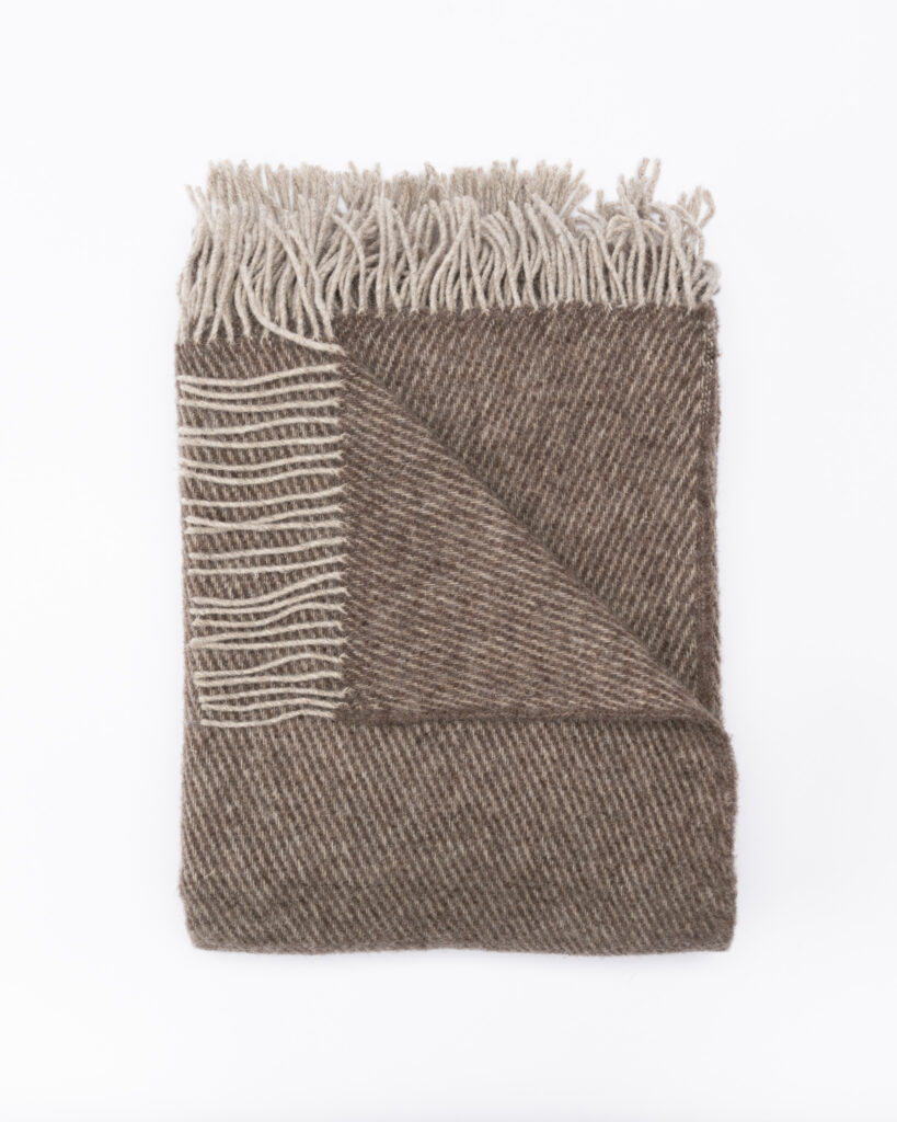 Uuden-Seelannin lampaanvillapeitto STRIPED DARK BROWN, WoolLando