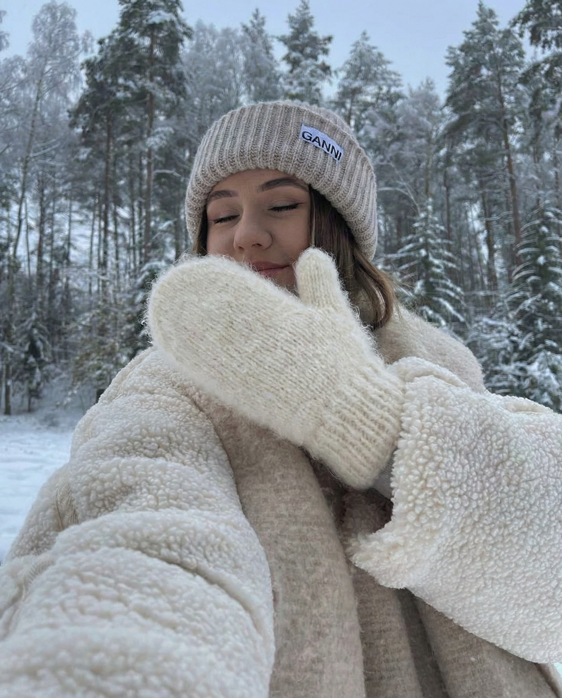 Naisten valkoiset angoravillapatkot LUNA, WoolLando