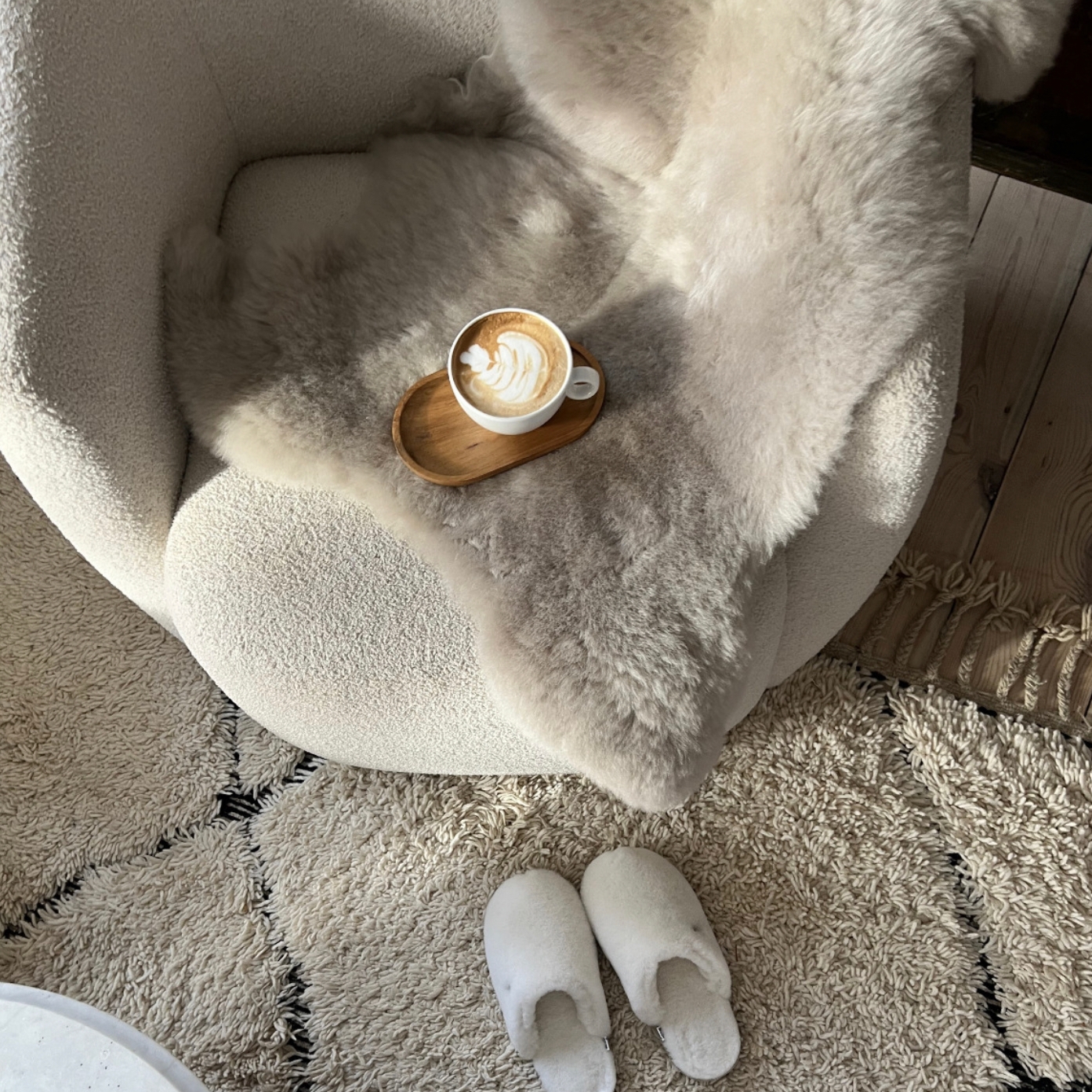 Paksu harmaa merinovillainen lampaantalja 80 × 120 cm, WoolLando