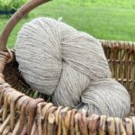 50% koiranvilla / 50% lampaanvillalanka 1 kg – LIGHT YELLOWISH, WoolLando