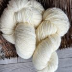 Alpakanvillalanka 100 g – VALKOINEN, WoolLando