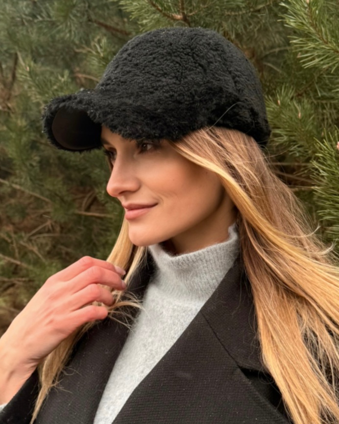 Luonnonlampaan nahkainen musta hattu NIGHT, WoolLando