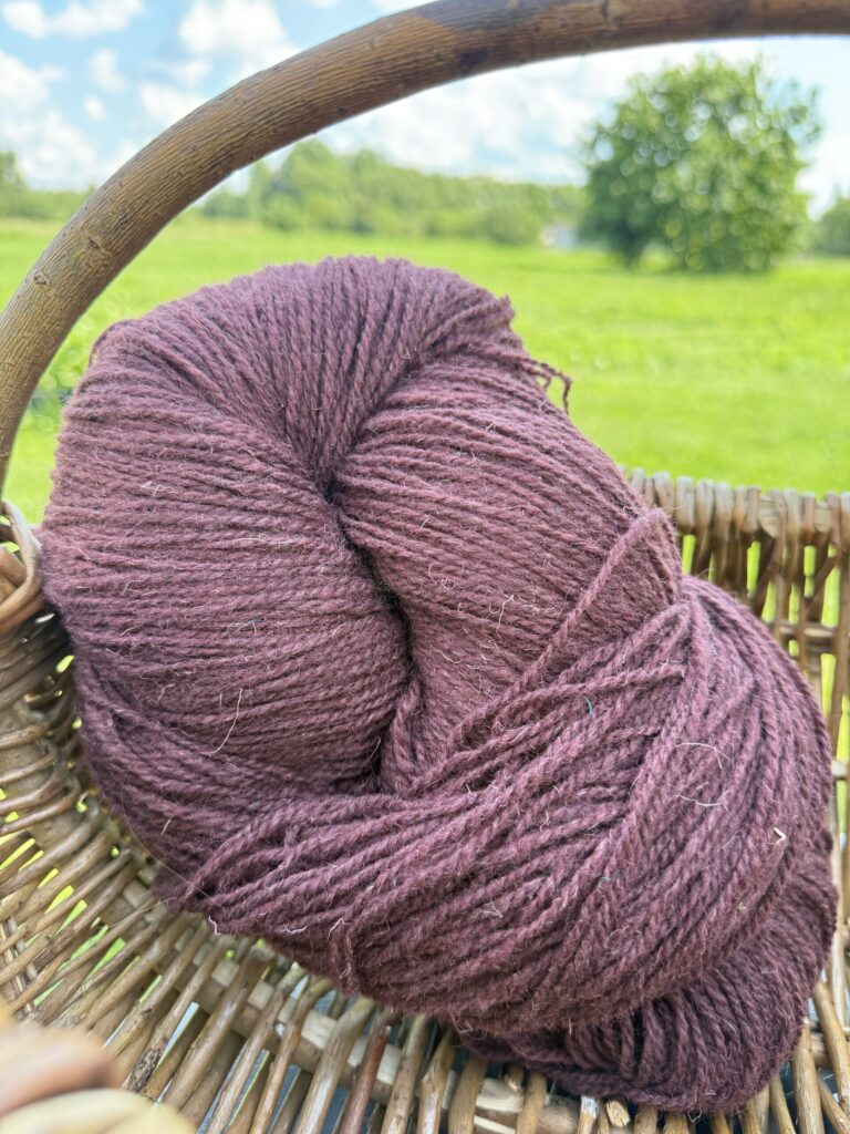 Lampaanvillalanka 1 kg – BORDEAUX, WoolLando